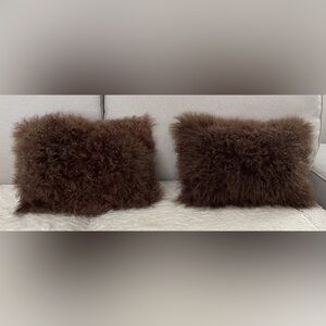 Mongolian Lambs Wool Pillows With Down Inserts (set of 2) Chocolate Brown